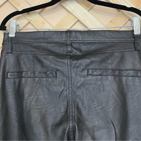 Chelsea and Violet Black Faux Leather Size 31 - Picture 4 of 8